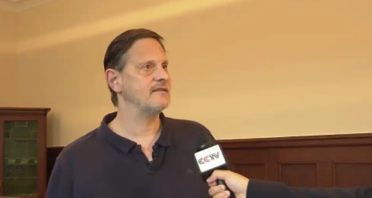 德国纽伦堡审判纪念馆参观者：希望能够铭记历史 不忘过去