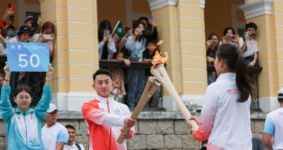 十五运会澳门赛区火炬传递举行