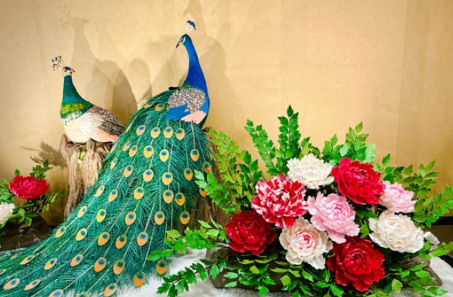 日本获奖工艺菓子《花美丽鸟》第五大道亮相