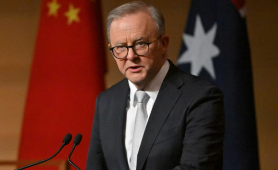 通信部长为纽约差旅费辩护联盟党敦促进行独立审查