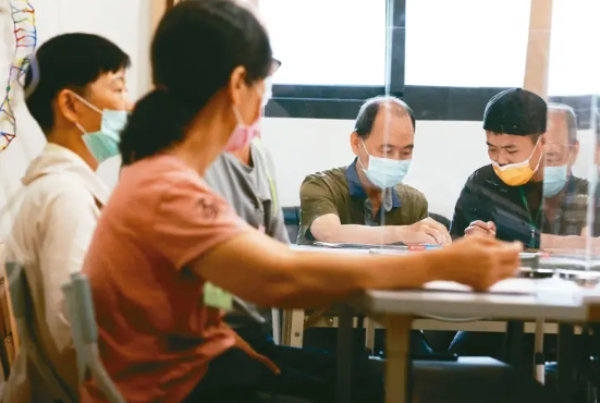 认知退化怕丢饭碗台年轻型失智者变黑数恐错失黄金治疗期